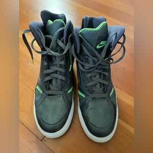 Nike dunk style hi tops size 13 used